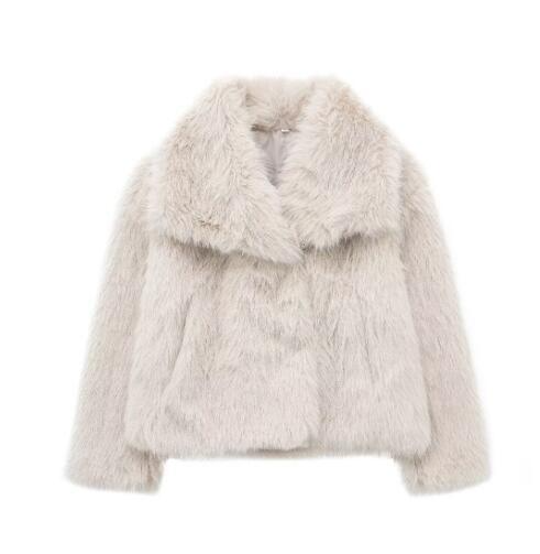 Soft Faux Fur • Elegant Winter Warmth • Premium Cold‑Weather Style